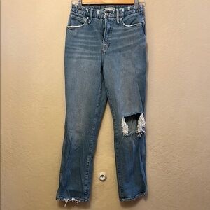 GOOD AMERICAN DISTRESSED DENIM